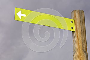 Yellow arrow signal