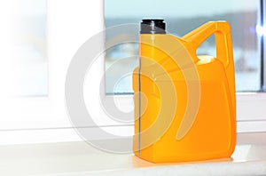 Yellow canister for engine oil