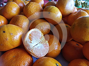 Yellow citrus fruit is rich in benefits for human health,underestimate it