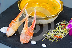 Yellow Crab Curry