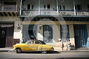 Yellow Cuban Old-timer