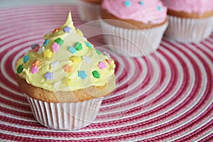 Yellow cupcake