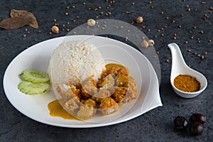 Yellow curry fired chicken with rice