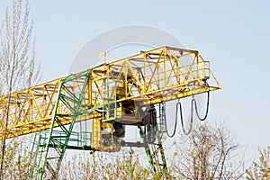 Yellow gantry crane