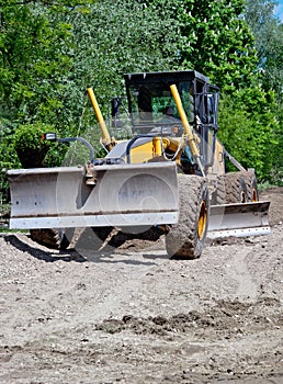 Yellow grader