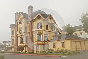 Yellow mansion, Victorian style