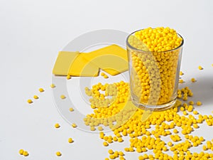 Yellow masterbatch granule and color chips