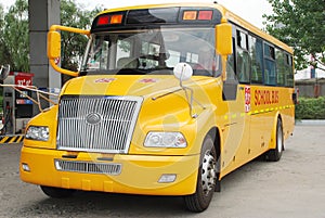 Yellow school bus