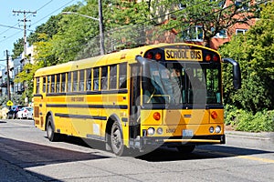 El autobús sobre el carreteras 