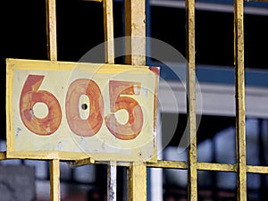 Yellow 605 sign