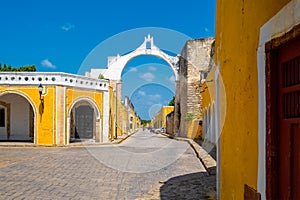 The yellow town of Izamal in Yucatan, Mexico