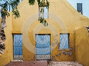 Yellow windows and door - Petermaai District Curacao Views