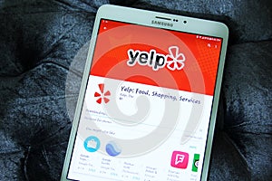 Yelp food , shopping , services app