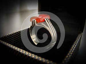 Yemeni red aqeeq agate stone. Yemeni agate red ring. Ring in aqeeq stone