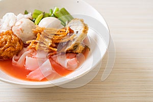 (Yen-Ta-Four) - Thai Style Noodle with assorted tofu and fish ball in Red Soup