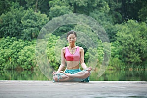 Yoga outdoor img