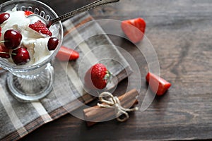 Yoghurt with fresh strawberries and cherries