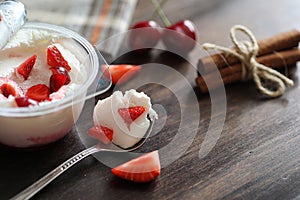 Yoghurt with fresh strawberries and cherries