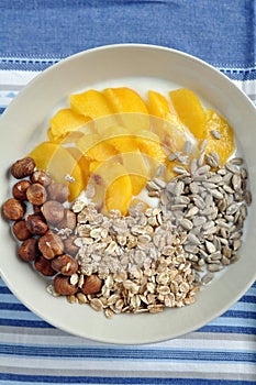 Yoghurt with granola and peach