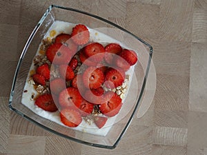 Yoghurt, muesli and strawberries