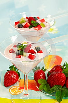 Yogurt with fresh fruits