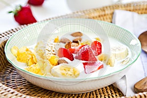 Yogurt with fresh fruits