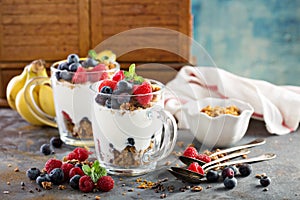 Yogurt parfait with granola and berries