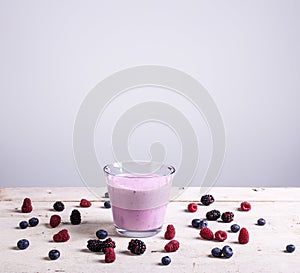 Yogurth with fresh berries