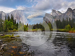 Yosemite Valley Mountains, US National Parks