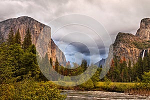 Yosemite Valley Mountains, US National Parks