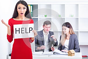 You need help ? The beautiful business woman at office asks of t