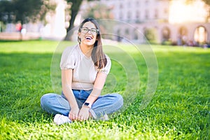 Young beautiful woman smiling happy and confident