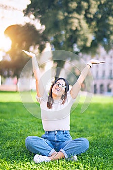 Young beautiful woman smiling happy and confident