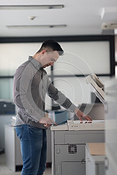Young business man copy documents