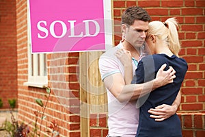 Young Couple Forced To Sell Home Through Financial Problems