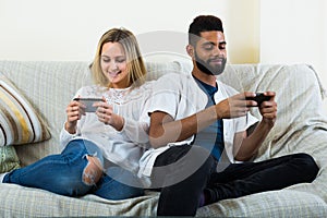 Young couple game online