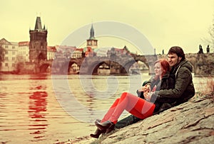 Joven enamorado. Praga checo Europa 