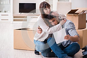 The young couple receiving foreclosure notice letter