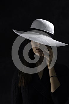 Young girl with withe hat 2