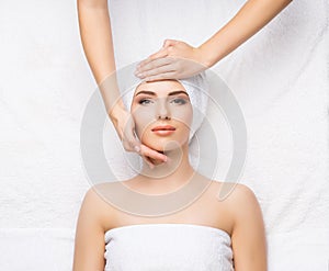 Young and healthy woman on a spa procedure