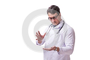 Mladý samec lékař izolované na bílém pozadí 