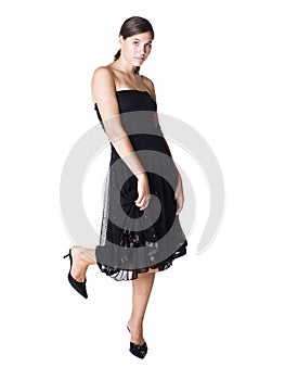 Mujer joven en negro ropa 