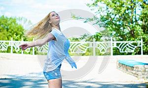 Young woman lifestyle portrait at nature