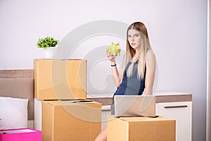 The young woman moving to new place