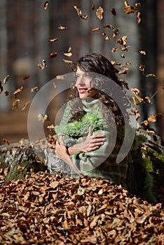 Young woman outdoor in autumn