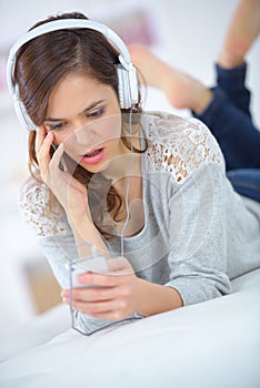 Young woman with shocking expression