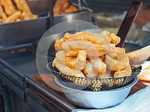 Youtiao Fry Patongko, Fried dough sticks