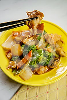 Yu-Shiang Chicken with Garlic Sauce