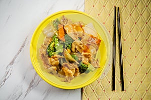 Yu-Shiang Chicken with Garlic Sauce photo
