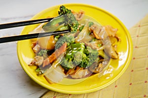Yu-Shiang Chicken with Garlic Sauce photo